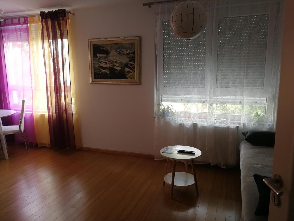 Iver Apartman Сесвете Екстер'єр фото