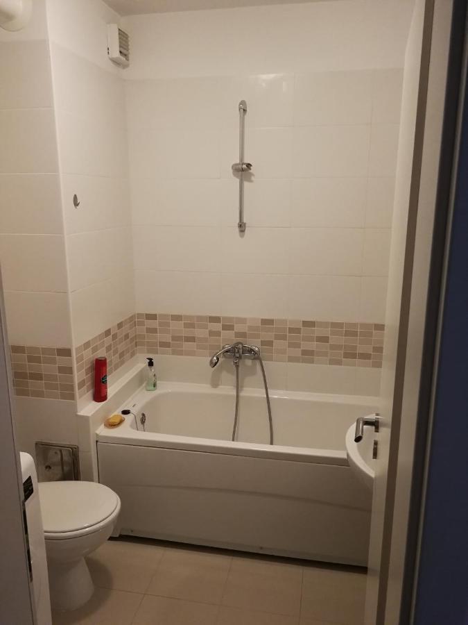 Iver Apartman Сесвете Екстер'єр фото