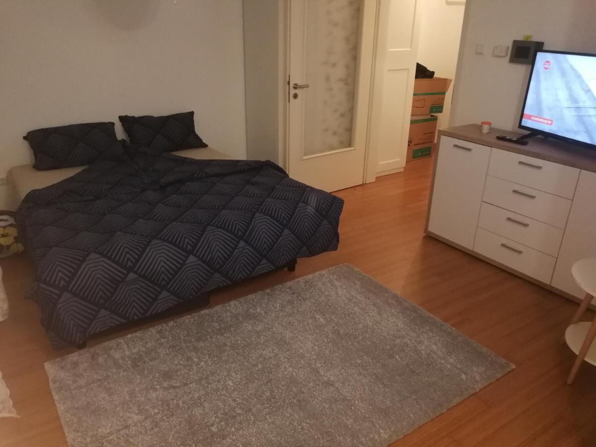 Iver Apartman Сесвете Екстер'єр фото